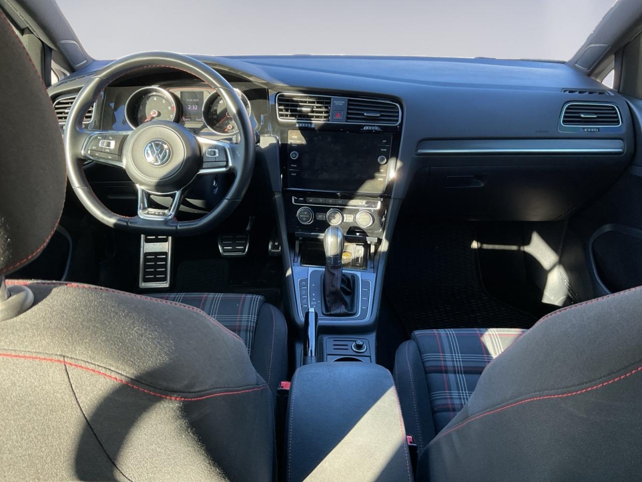 2018 Volkswagen Golf GTI 2.0L As Is! Photo