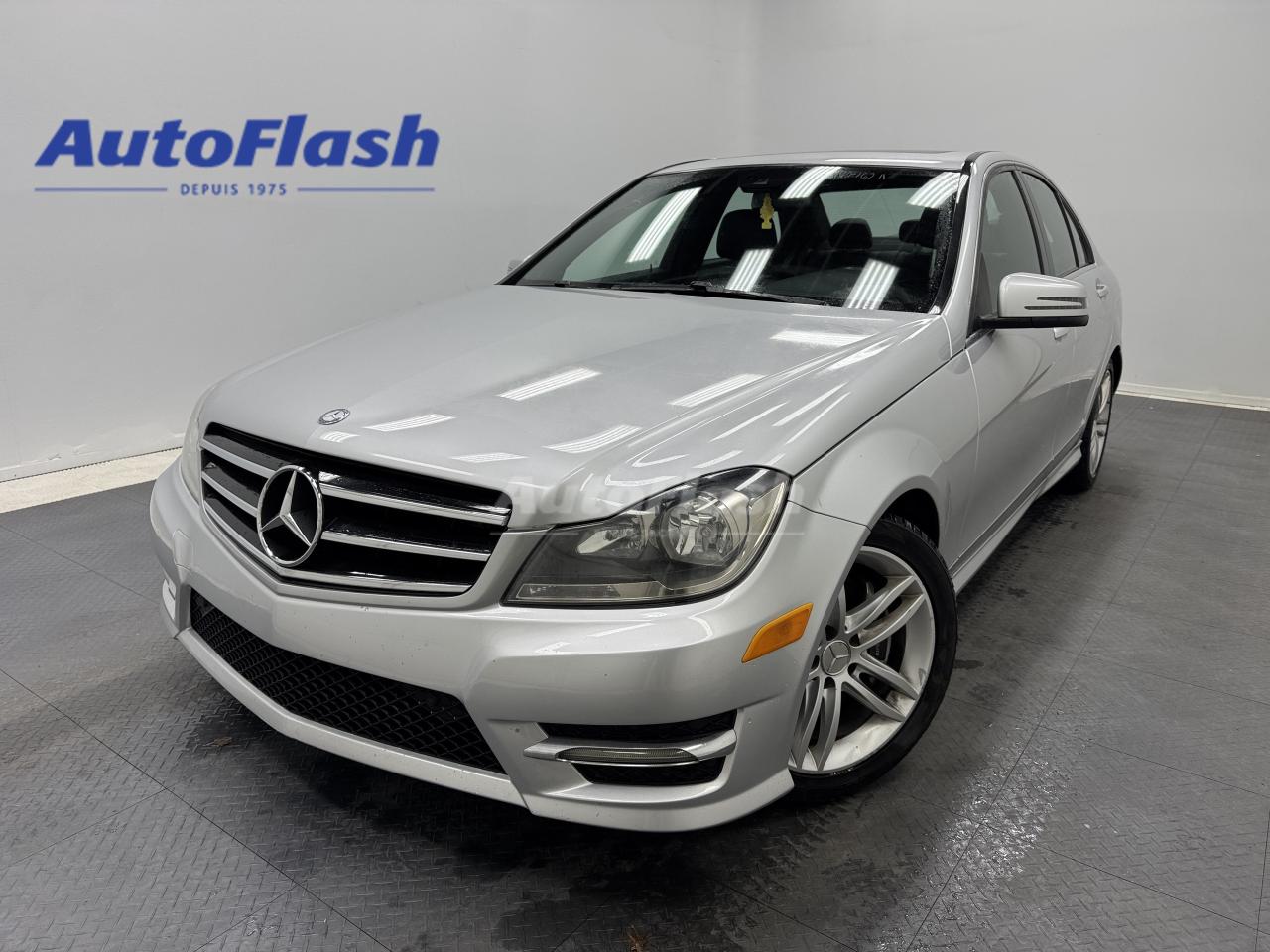 Used 2014 Mercedes-Benz C-Class C-300, AWD, CAMERA, CUIR, NAVIGATION, SIÈGES CHAUF for sale in Saint-Hubert, QC