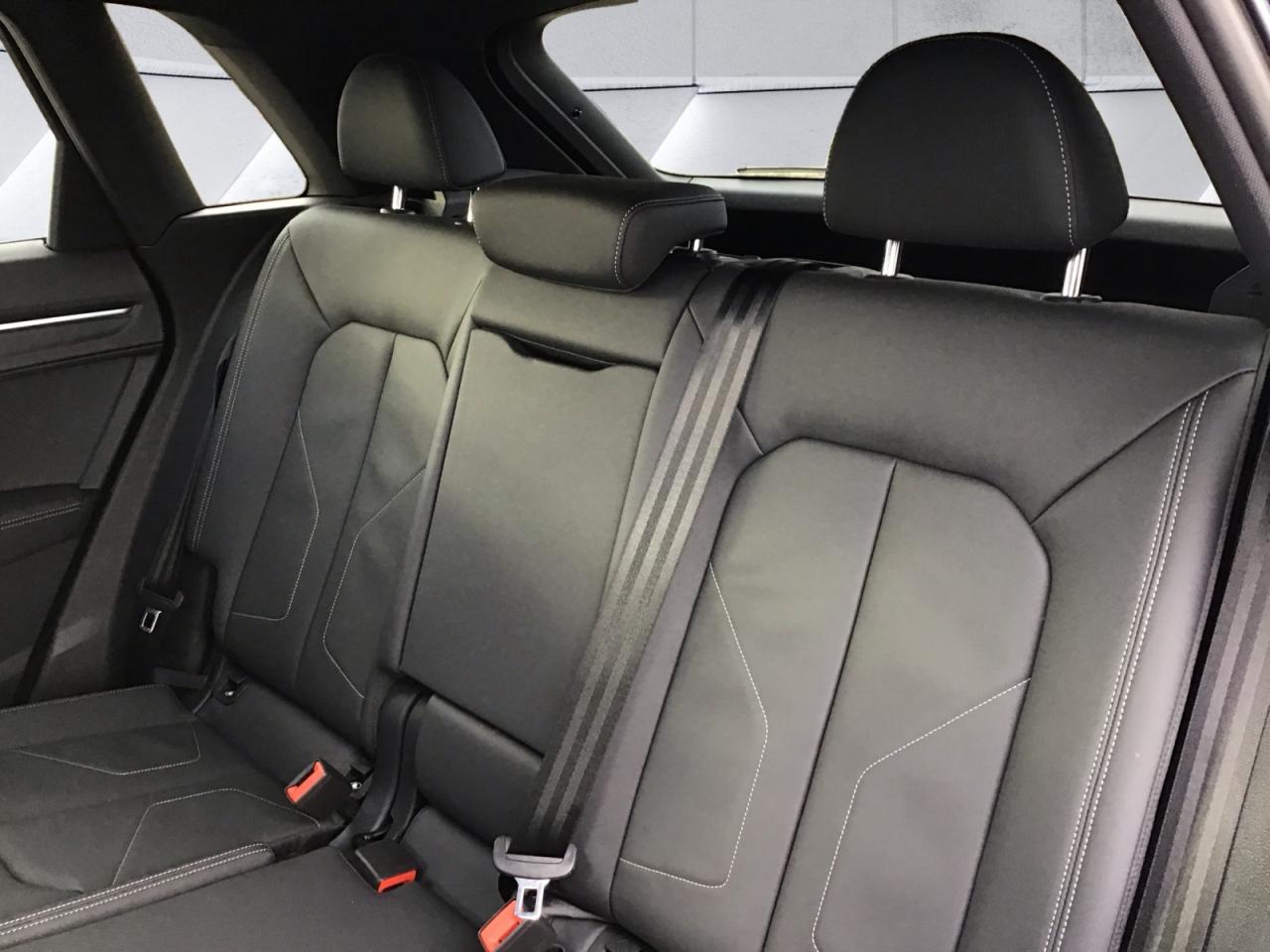 2025 Audi Q3 2.0T Progressiv + Blk Pkg | Blk Rings | Phonebox Photo