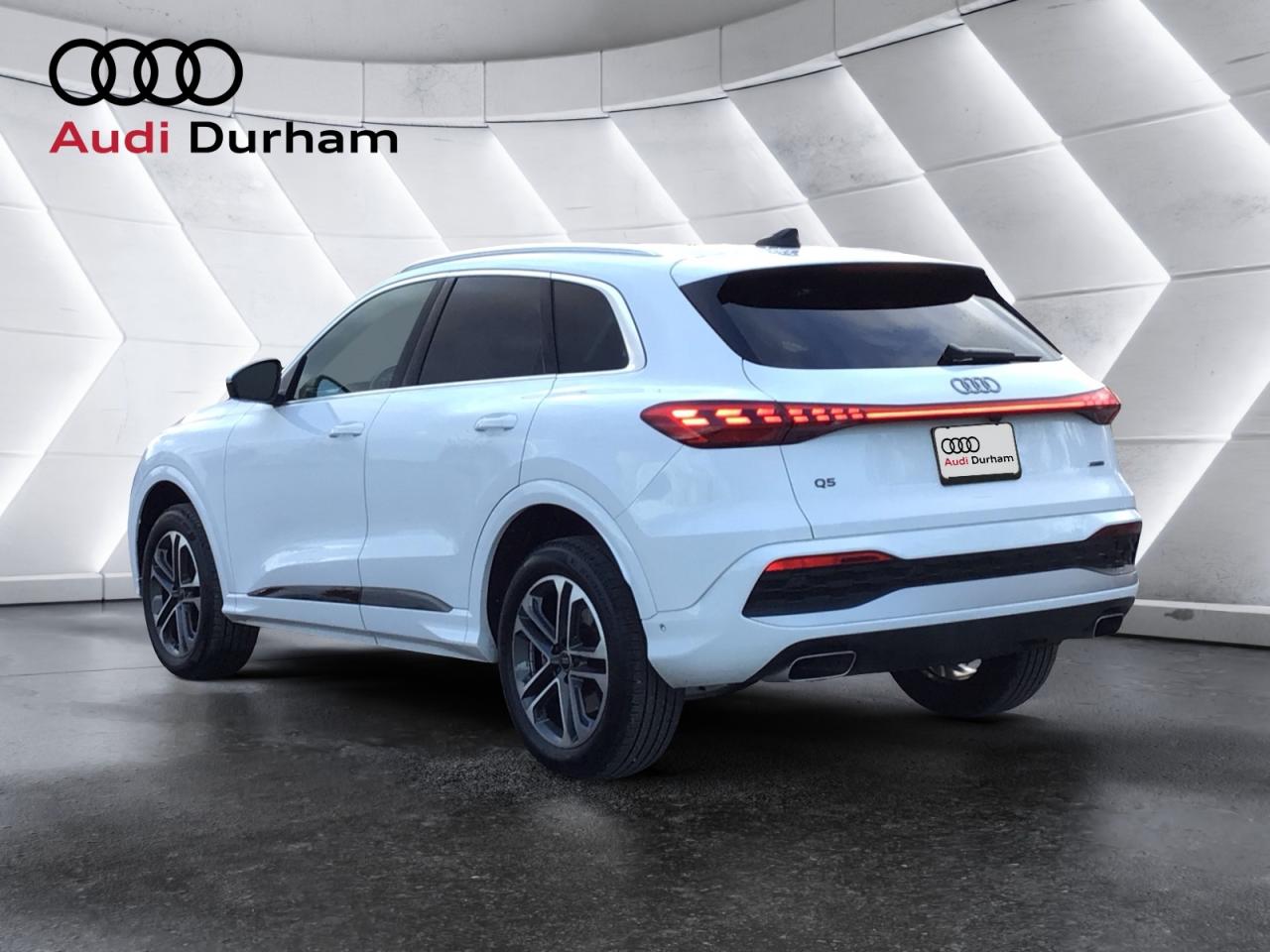 2025 Audi Q5 2.0T + Panoramic Moonroof Photo