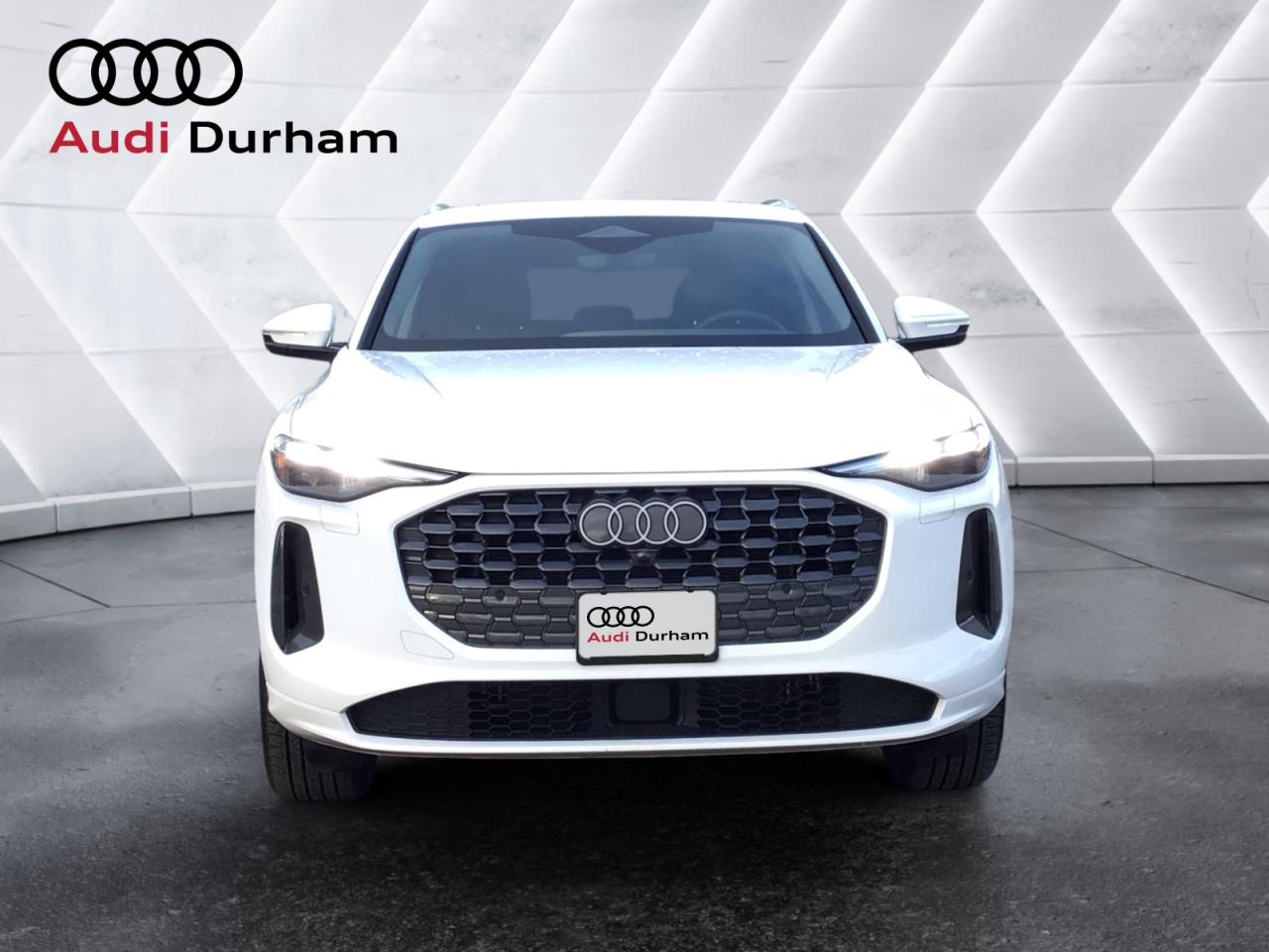 2025 Audi Q5 2.0T + Panoramic Moonroof Photo