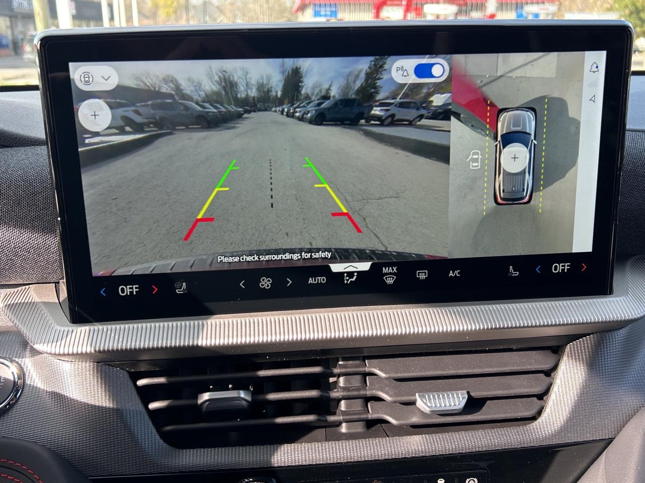 2026 Ford Explorer ST-Line Photo