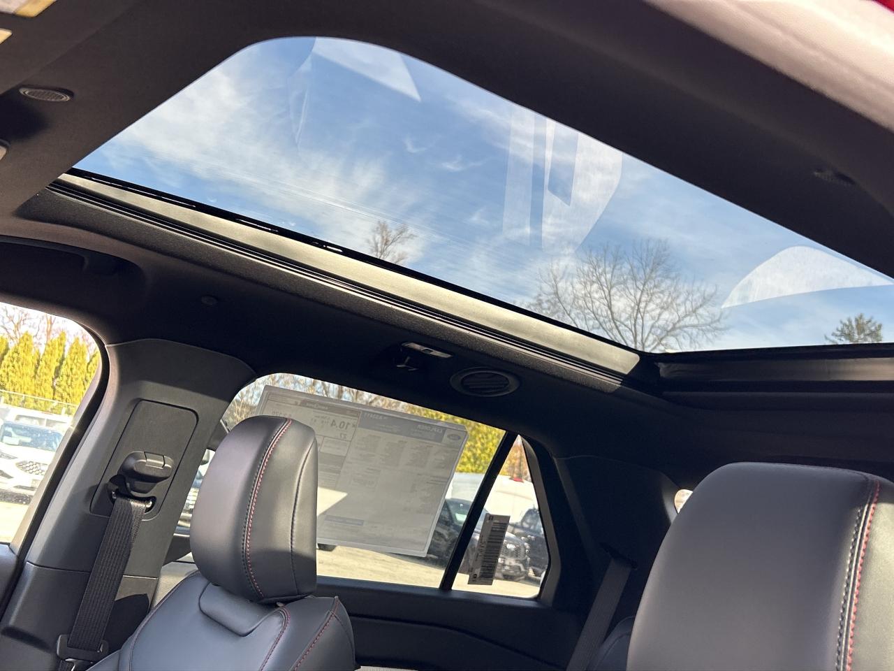 2026 Ford Explorer ST-Line Photo