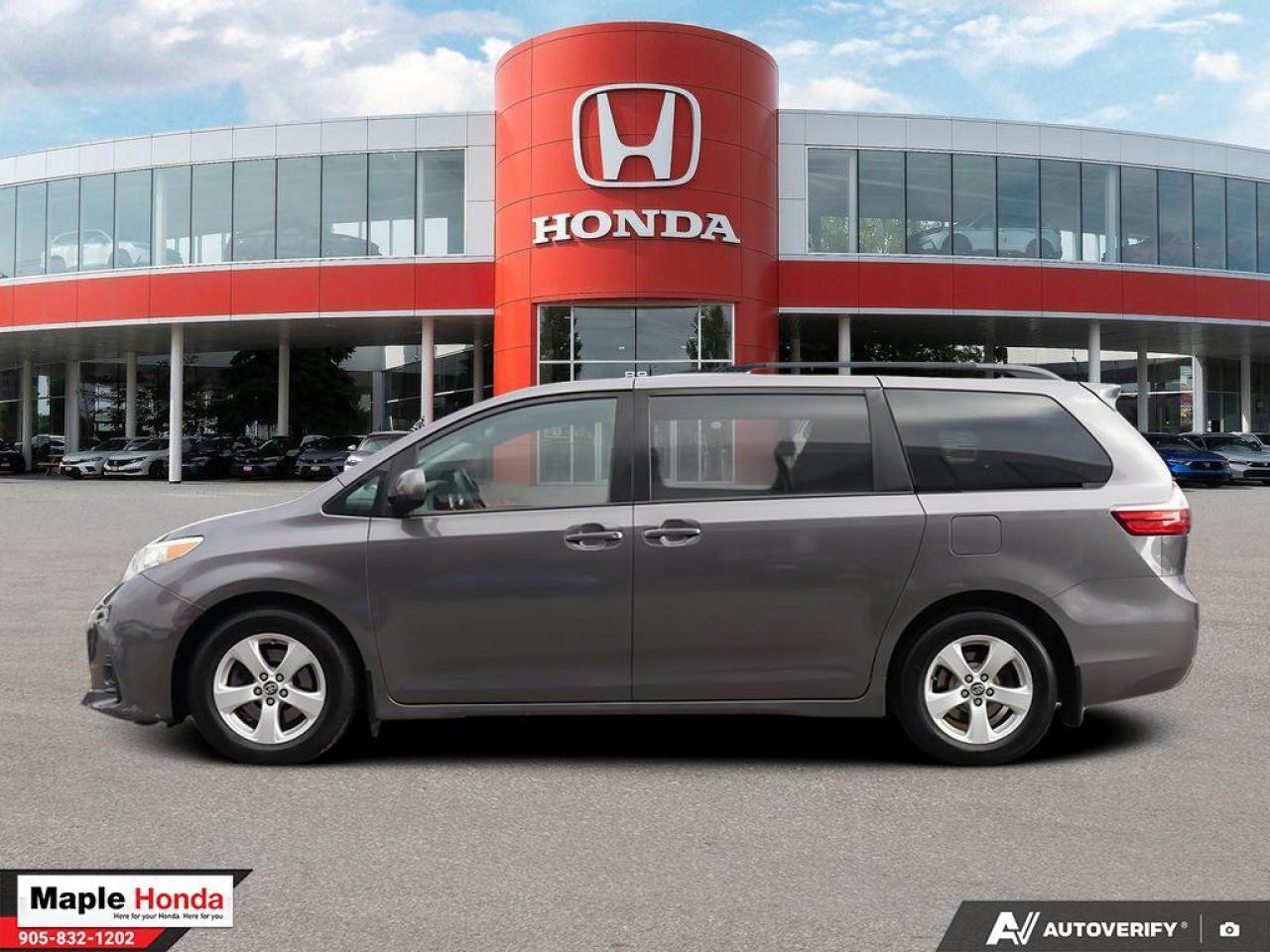 2019 Toyota Sienna 8 Passenger| Power Windows| Power Locks| Photo2