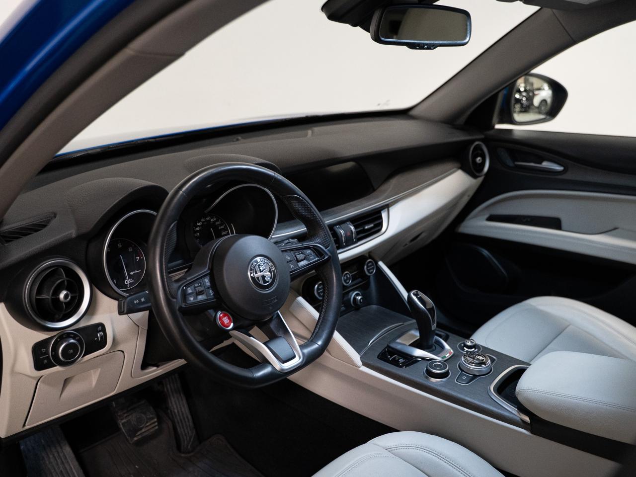 2021 Alfa Romeo Stelvio TI | PANO ROOF | 19 IN Photo