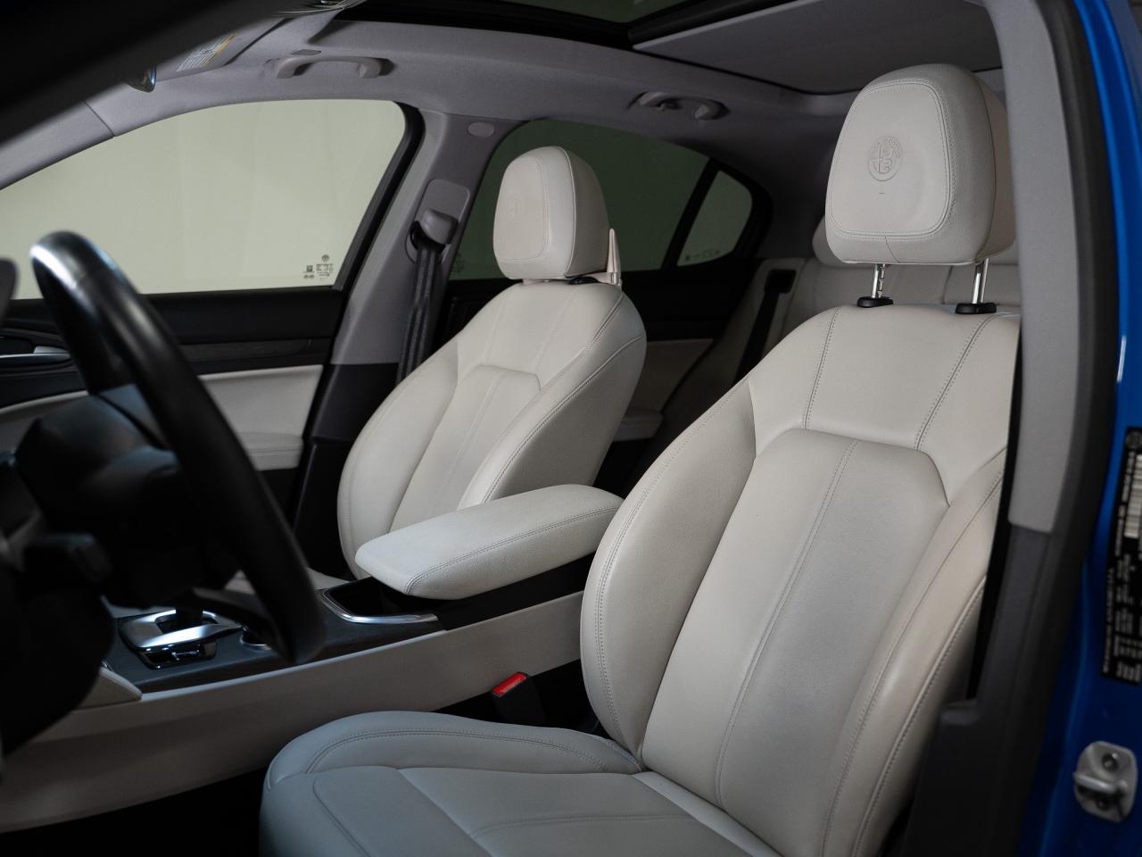 2021 Alfa Romeo Stelvio TI | PANO ROOF | 19 IN Photo