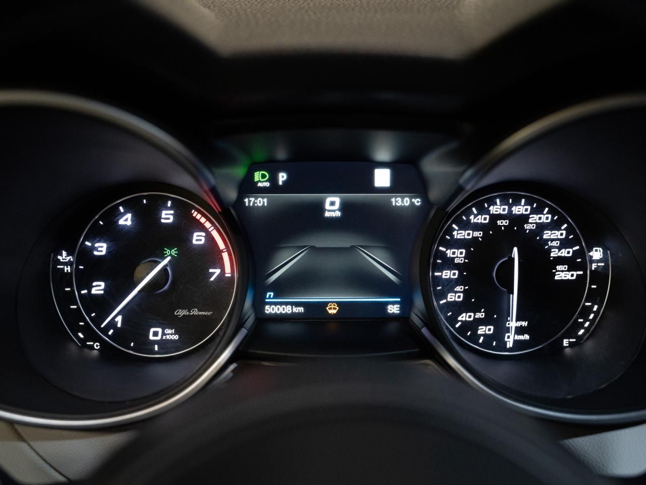 2021 Alfa Romeo Stelvio TI | PANO ROOF | 19 IN Photo