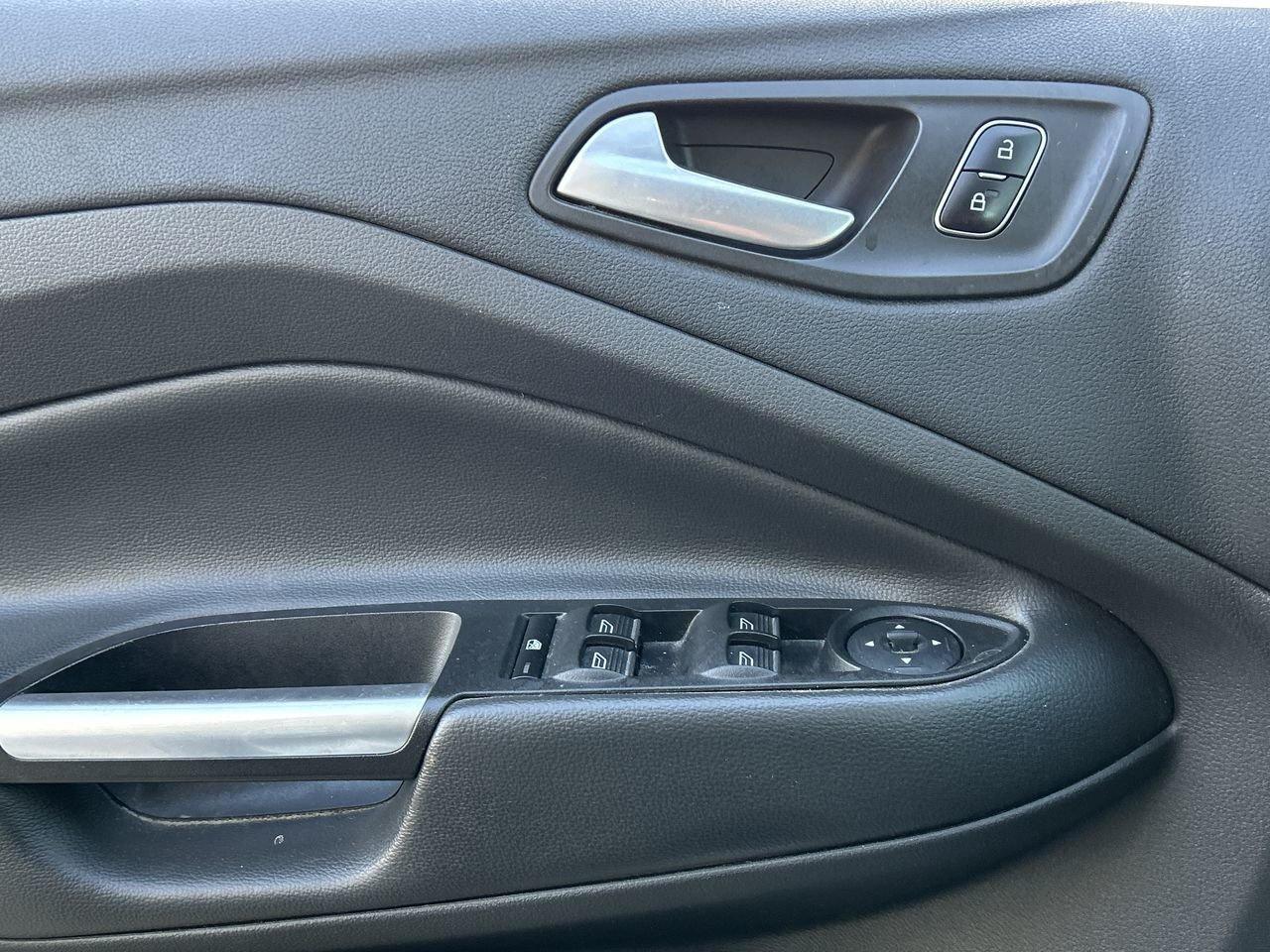 2017 Ford Escape SE - 4WD Photo