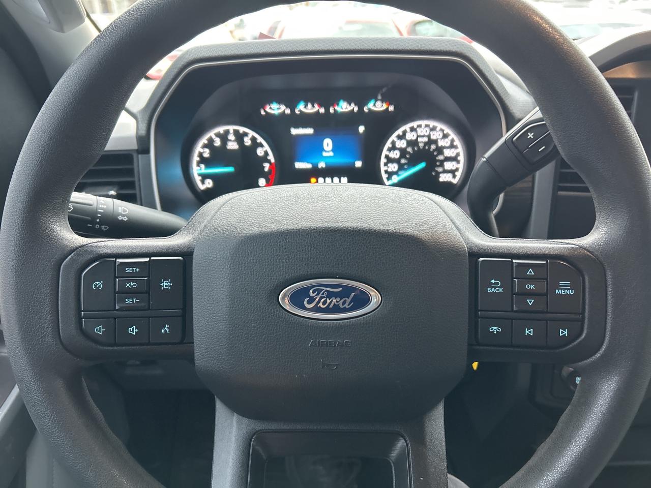 2021 Ford F-150 XLT, CLEAN CARFAX, 6 PASSENGER, 4X4, BACK UP CAM! - Photo #16
