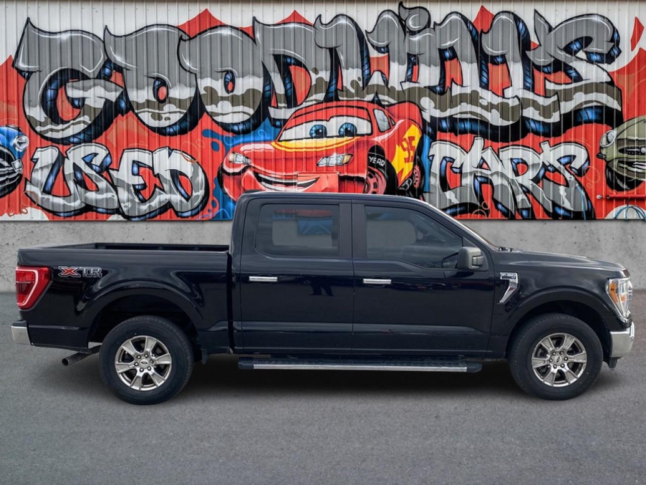 2021 Ford F-150 XLT, CLEAN CARFAX, 6 PASSENGER, 4X4, BACK UP CAM! - Photo #1