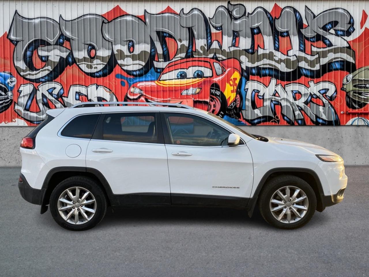 2017 Jeep Cherokee LTD, CLEAN CARFAX, SUNROOF, REMOTE START, LEATHER! - Photo #1