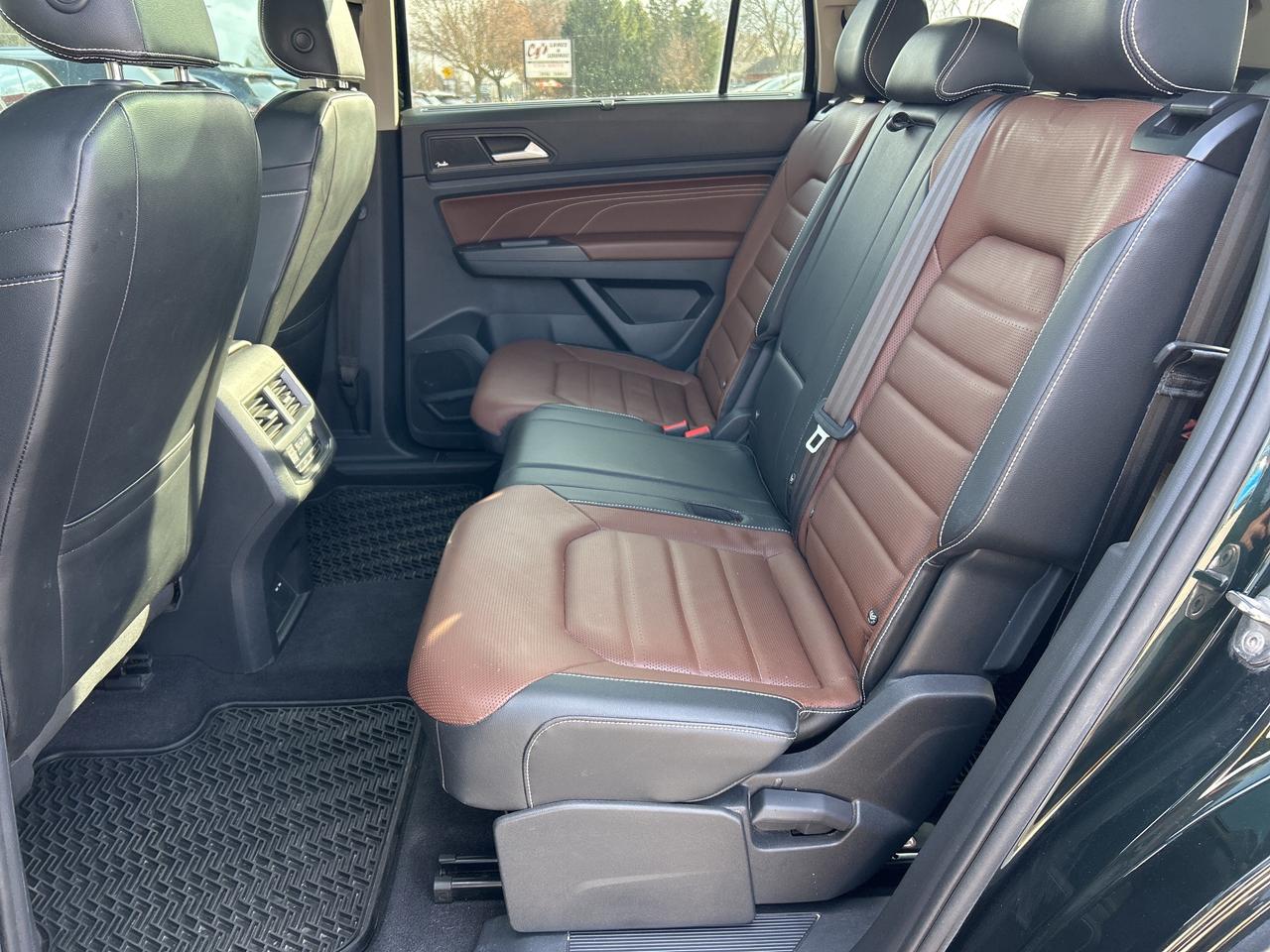 2022 Volkswagen Atlas EXECLINE, R LINE, 7 PASS, REMOTE START, LEATHER! - Photo #12