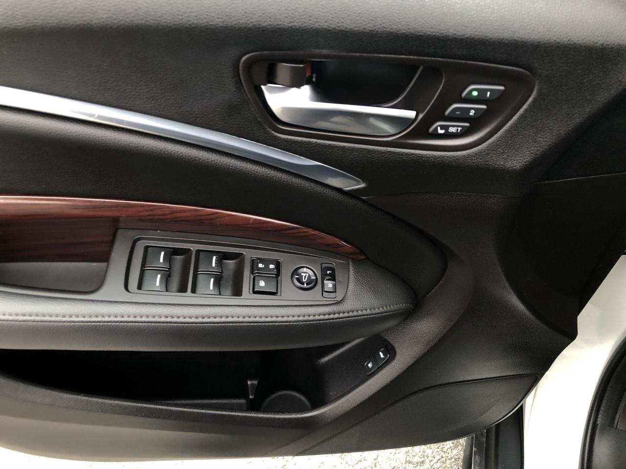 2016 Acura MDX Navigation Package NAVIGATION PKG, LEATHER, ROOF, Photo