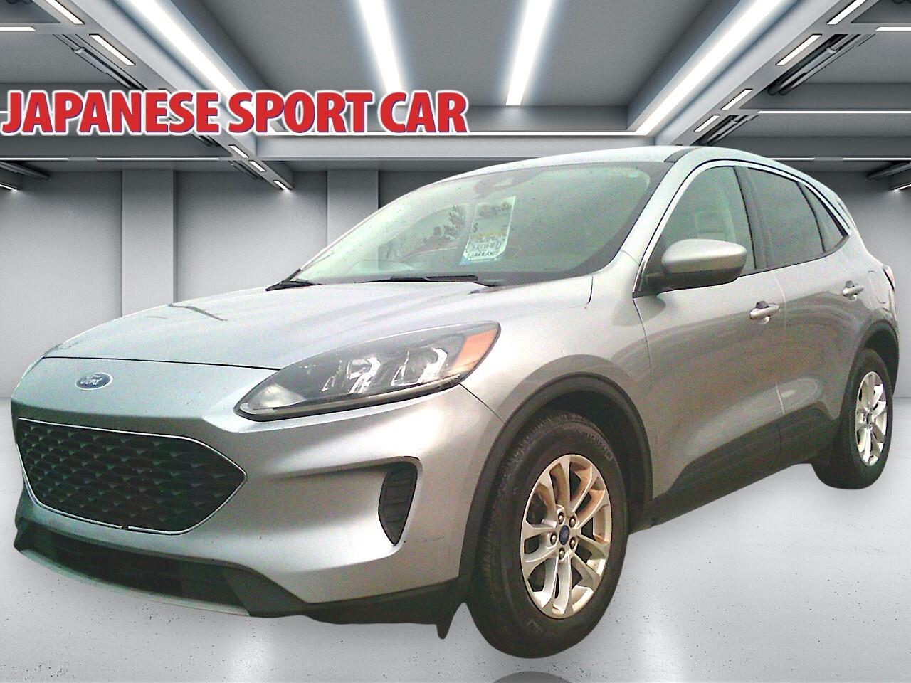 2021 Ford Escape SE Photo