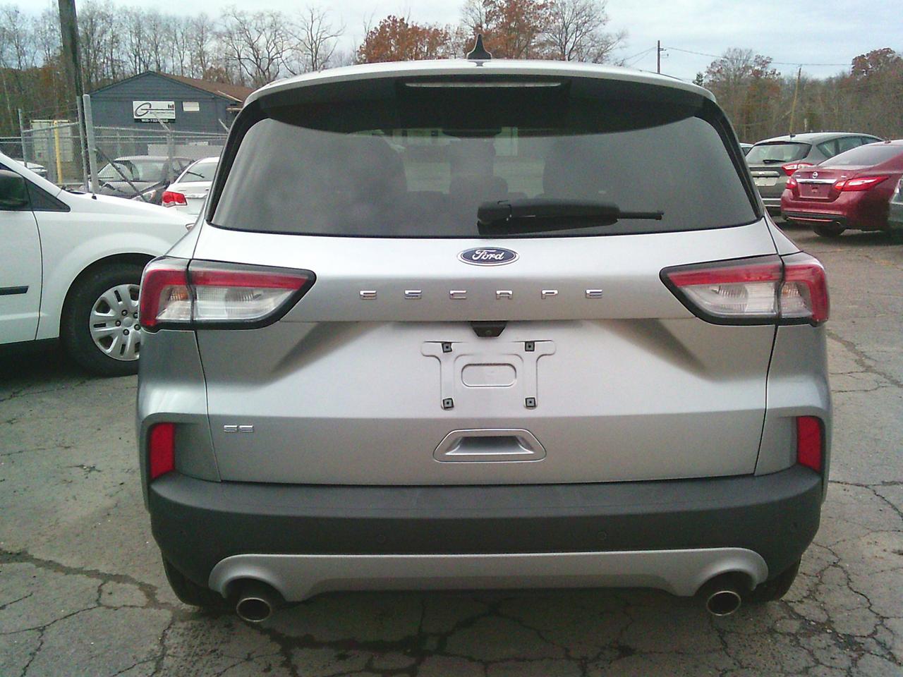 2021 Ford Escape SE Photo