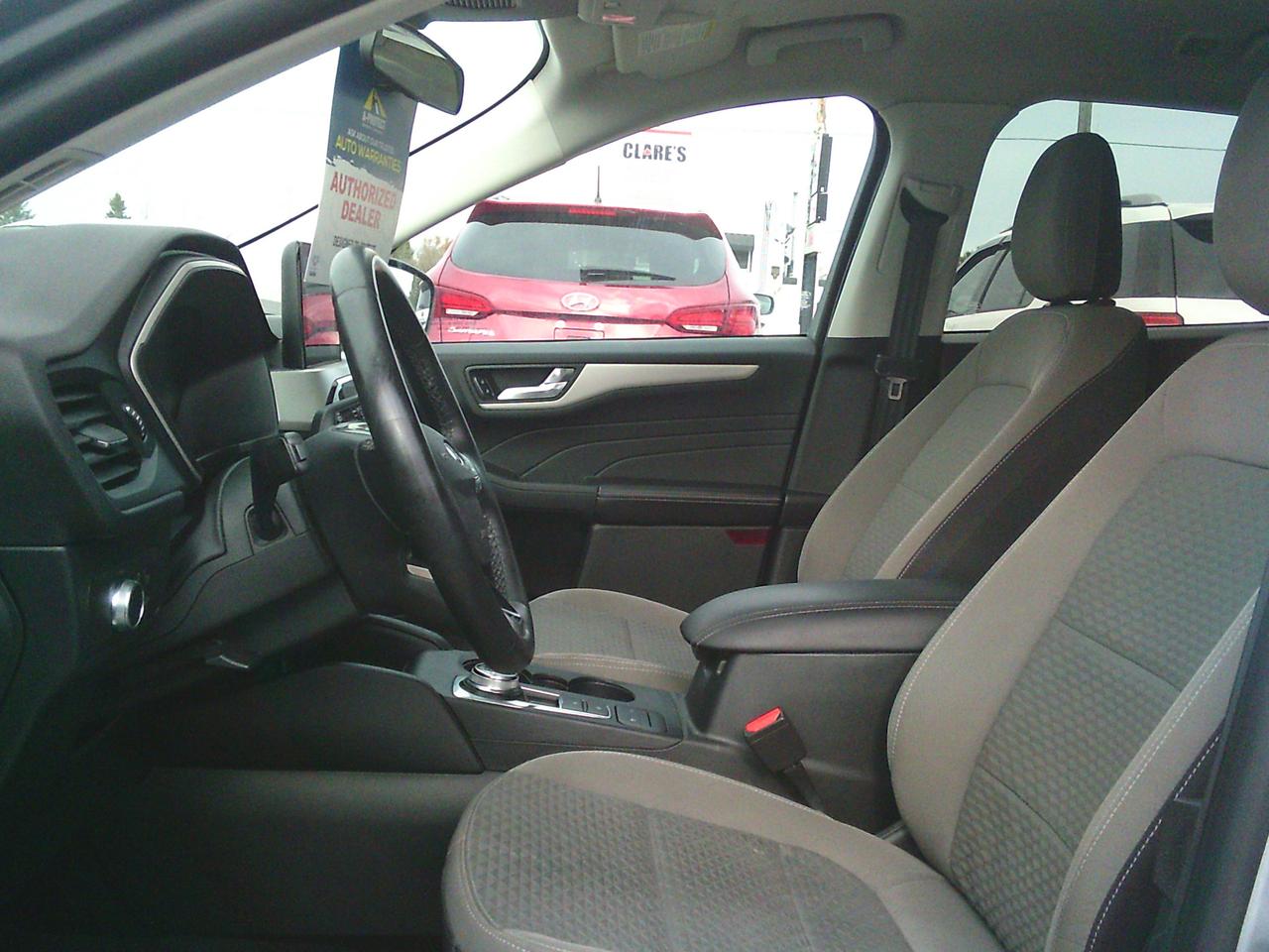 2021 Ford Escape SE Photo