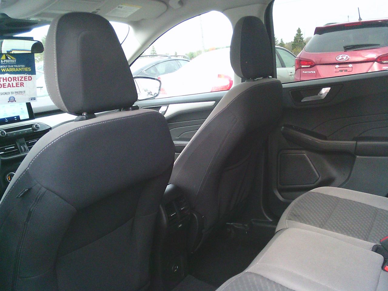 2021 Ford Escape SE Photo