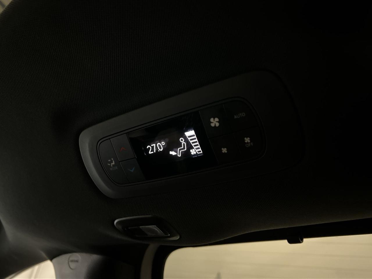 2024 Chrysler Pacifica TOURING L | HTD LEATHER | PANO ROOF | 20IN ALLOYS Photo