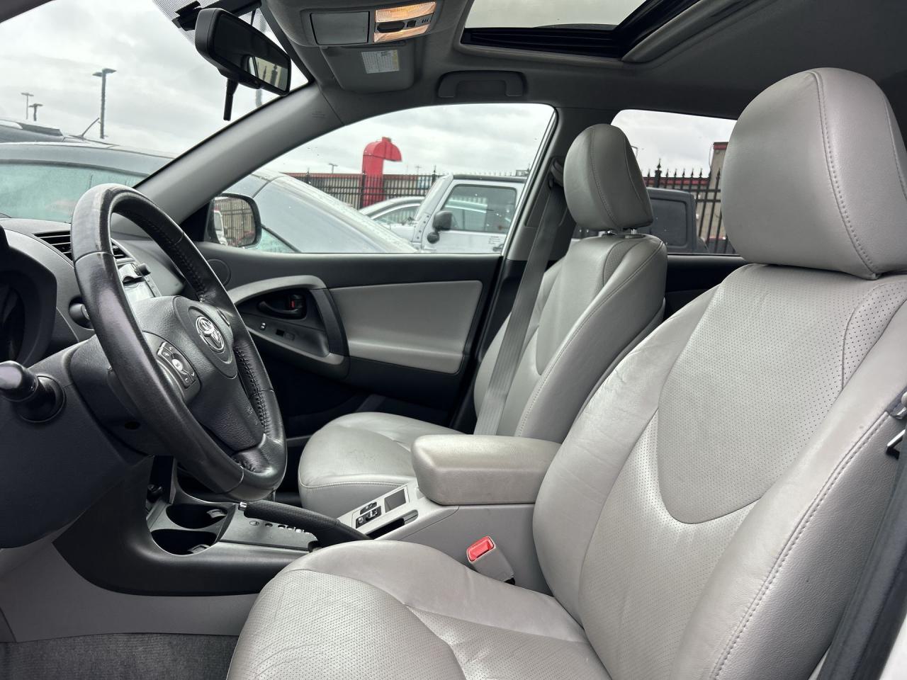 2011 Toyota RAV4 LIMITED AWD |ONLY 71,000KMS | HTD LEATHER |SUNROOF Photo