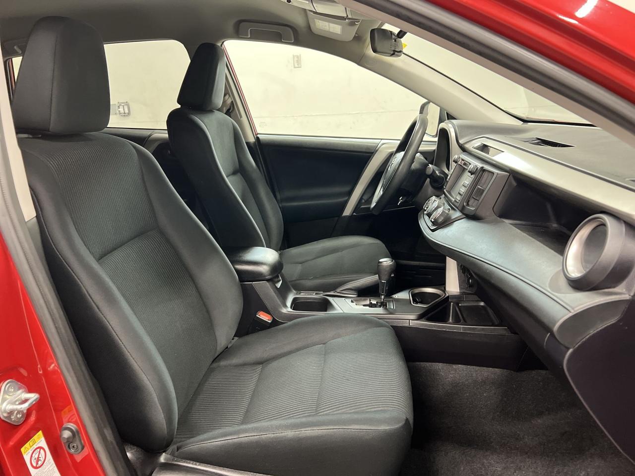 2017 Toyota RAV4 HTD SEATS | LOW KMS! | REAR CAM | KEYLESS ENTRY Photo