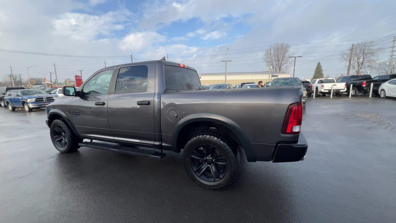 2021 RAM 1500 Classic WARLOCK 4X4 |5.7L V8 | CREW | HTD SEATS |CARPLAY Photo