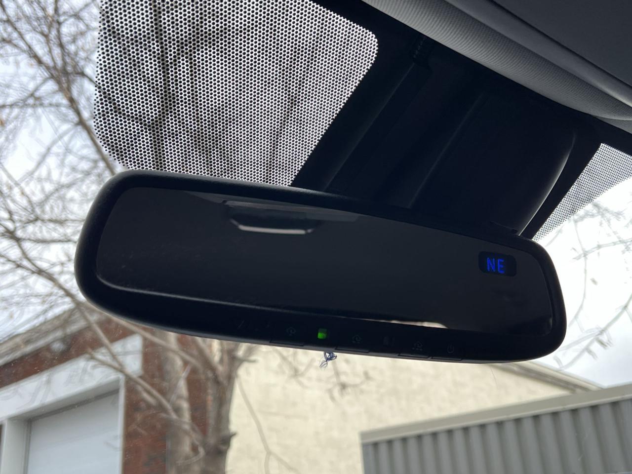 2020 Toyota Tundra TRD OFF-ROAD 4X4 | 5.7L V8 | HTD SEATS | CARPLAY Photo