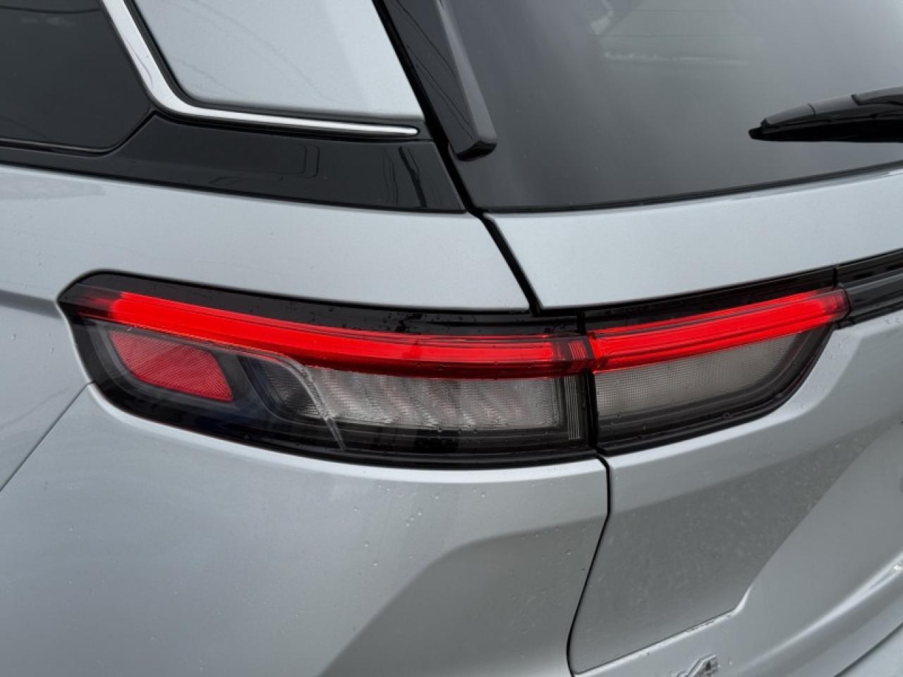 2023 Jeep Grand Cherokee Laredo  - Heated Seats Photo