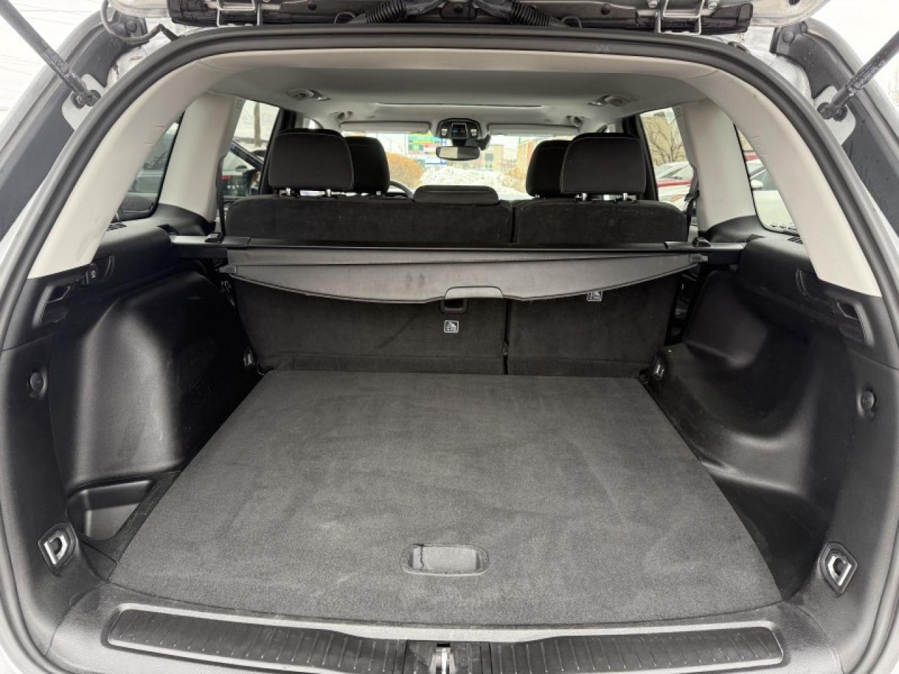 2023 Jeep Grand Cherokee Laredo  - Heated Seats Photo