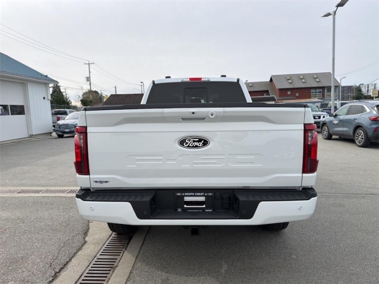 2026 Ford F-150 XLT Photo3