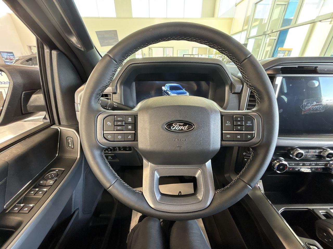 2025 Ford F-150 XLT 4WD SuperCrew 5.5' Box Photo5