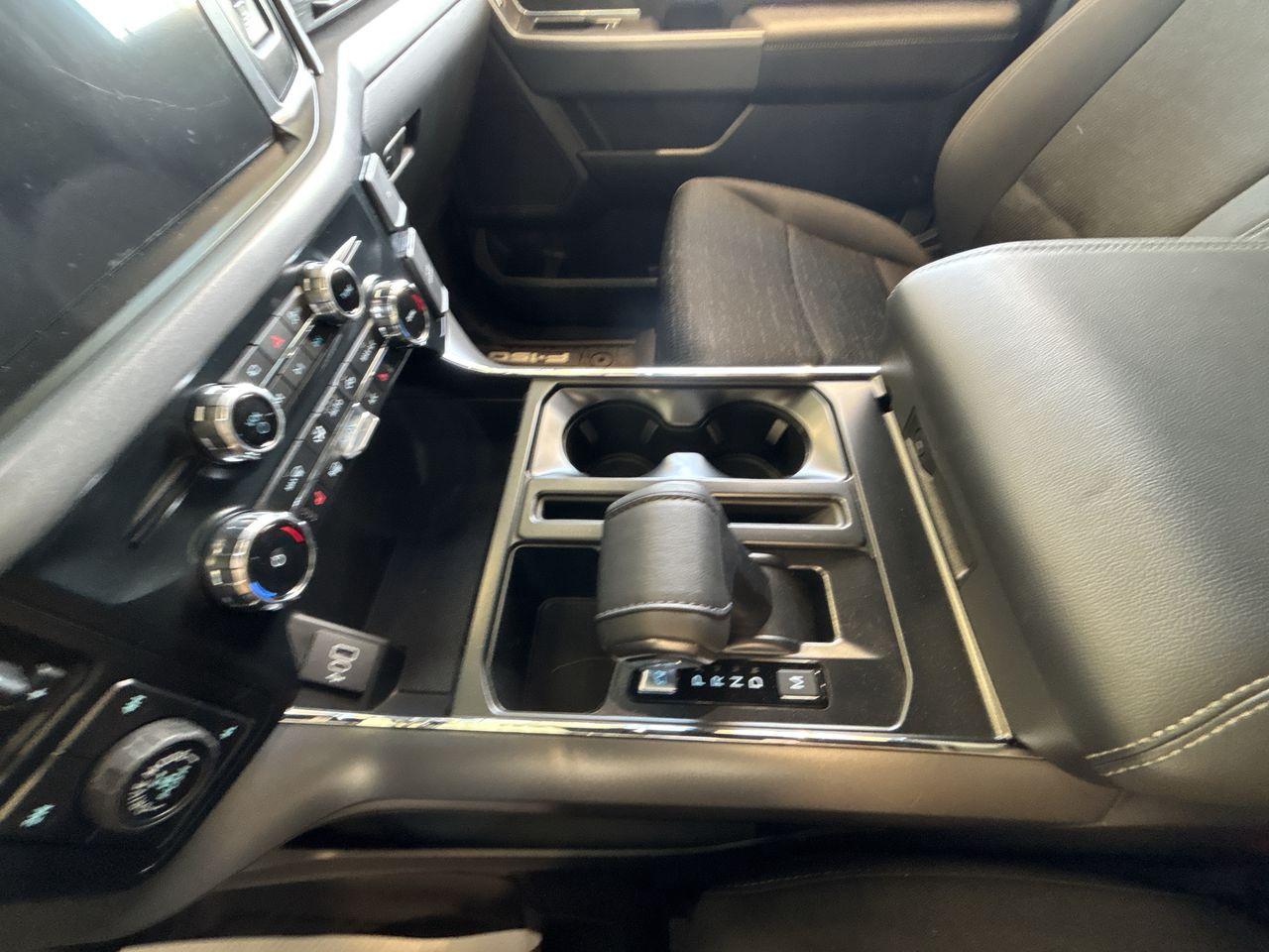 2025 Ford F-150 XLT 4WD SuperCrew 5.5' Box Photo5