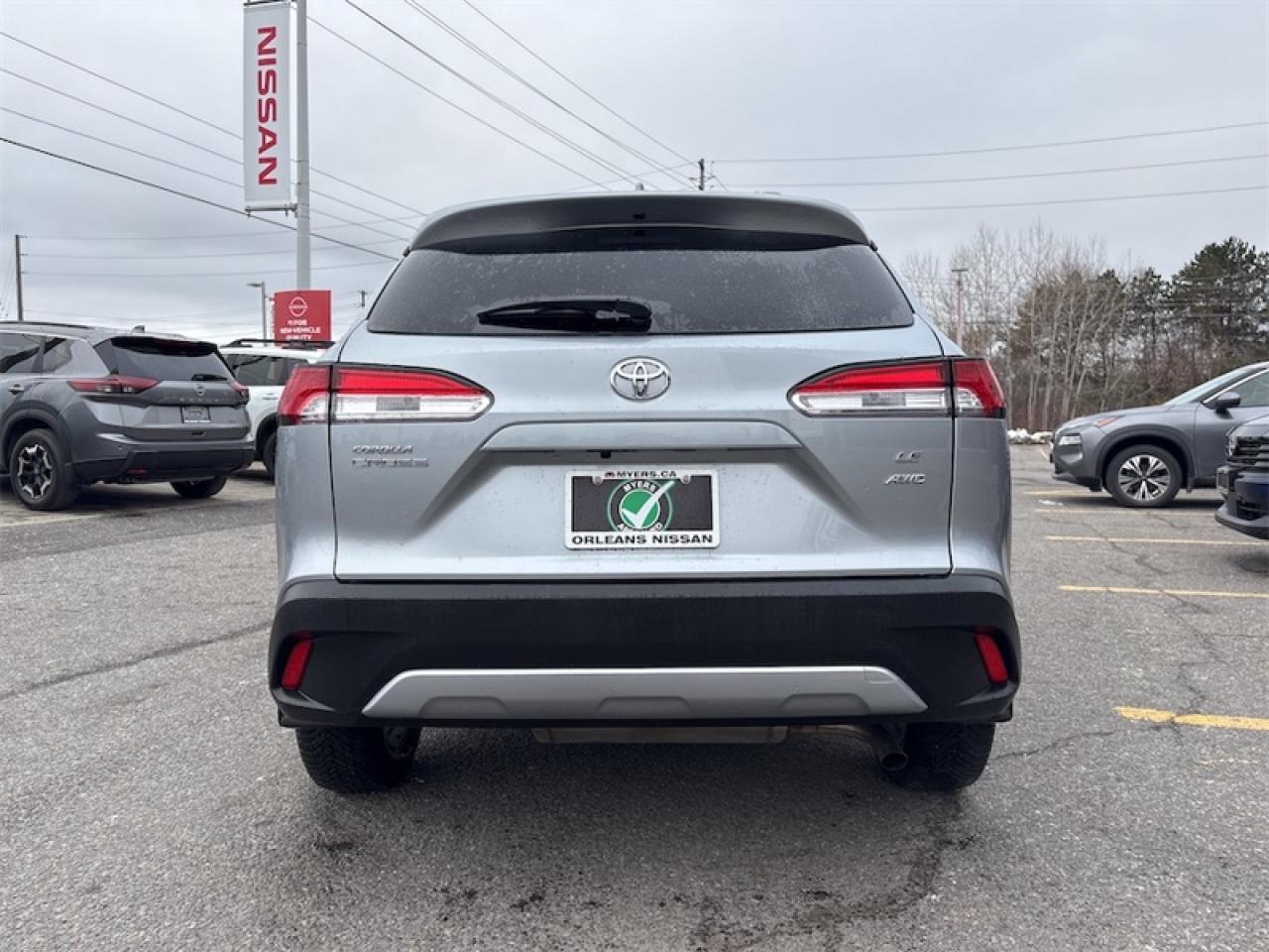 2024 Toyota Corolla Cross LE AWD  AWD, Clean CARFAX Photo