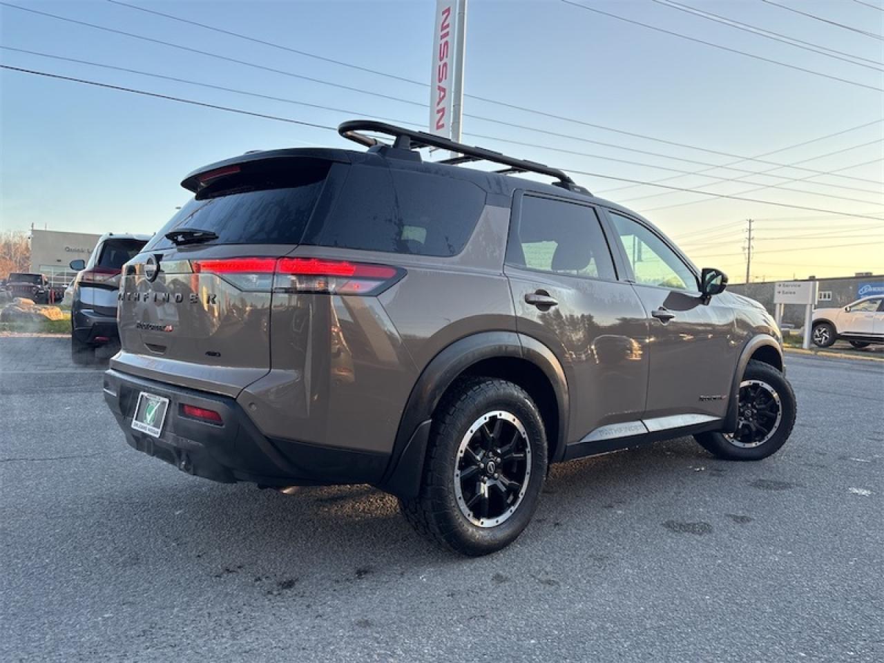 2024 Nissan Pathfinder Rock Creek  -  Sunroof Photo4