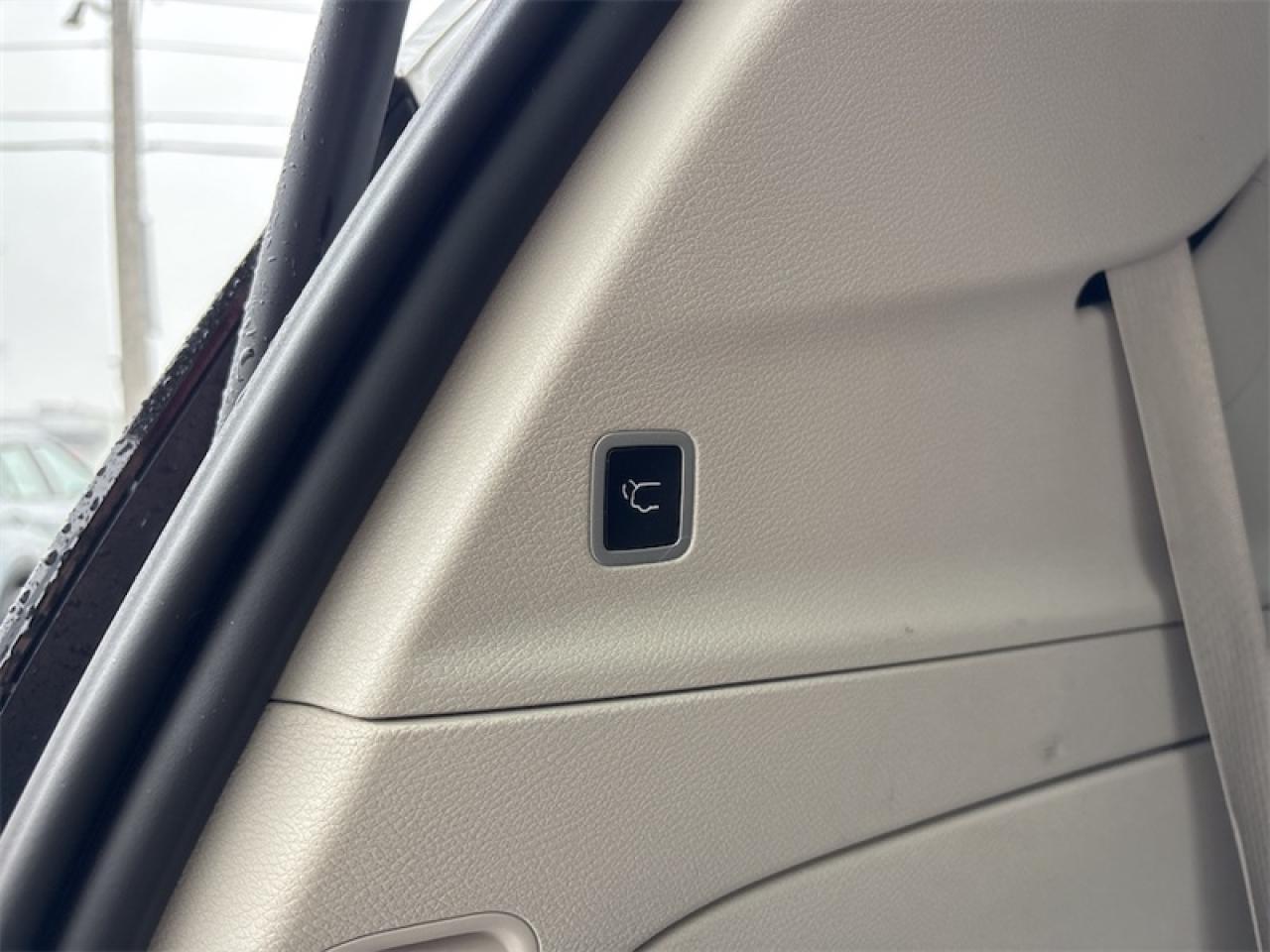 2024 Dodge Grand Caravan SXT  STOW & GO SEATING Photo