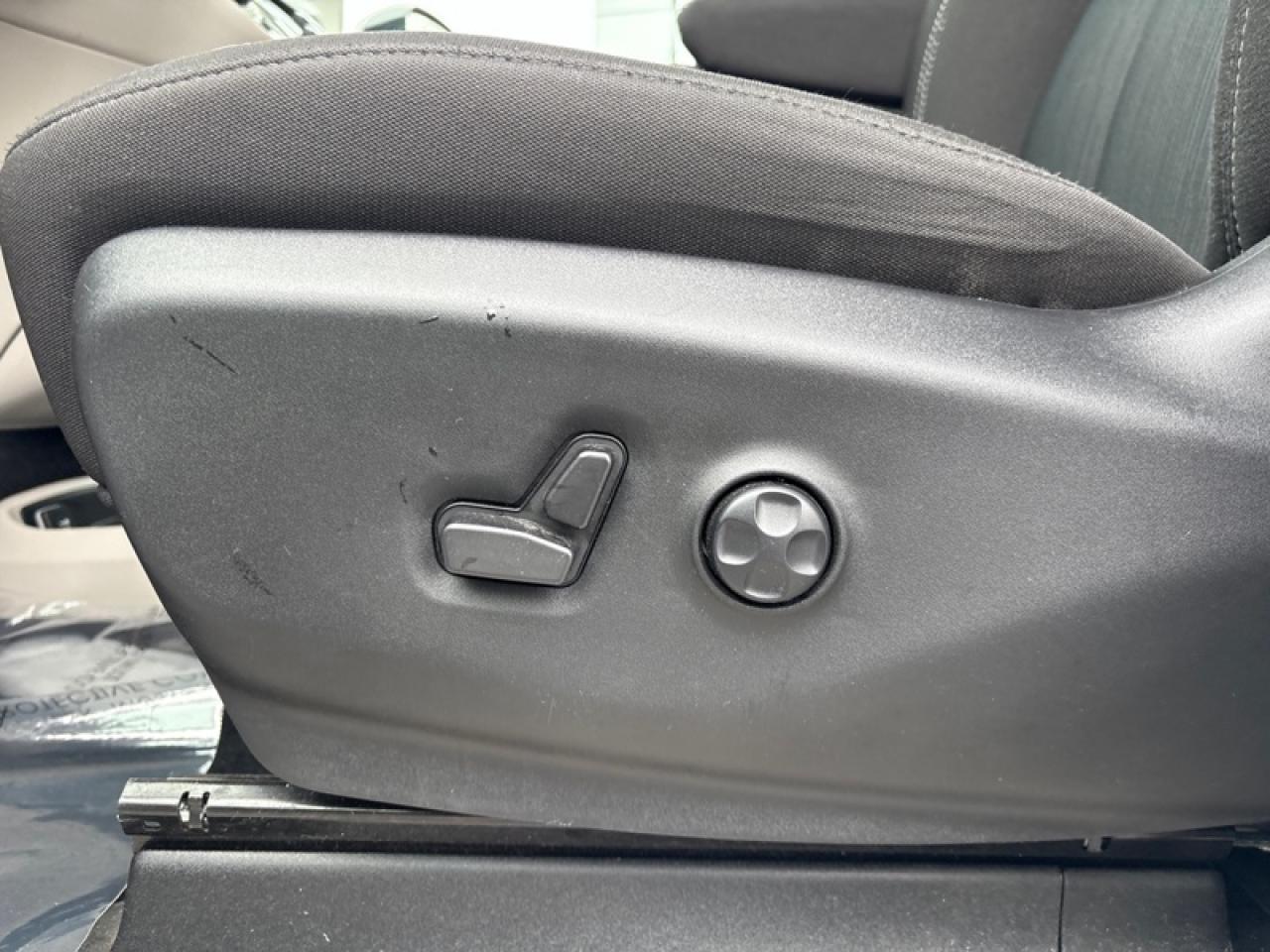 2024 Dodge Grand Caravan SXT  STOW & GO SEATING Photo