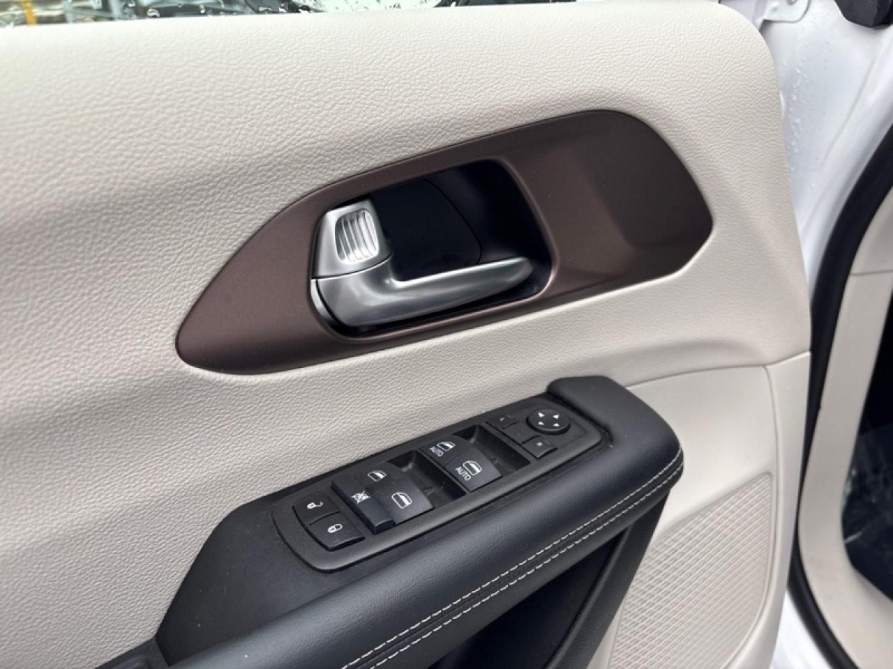 2024 Dodge Grand Caravan SXT  STOW & GO SEATING Photo