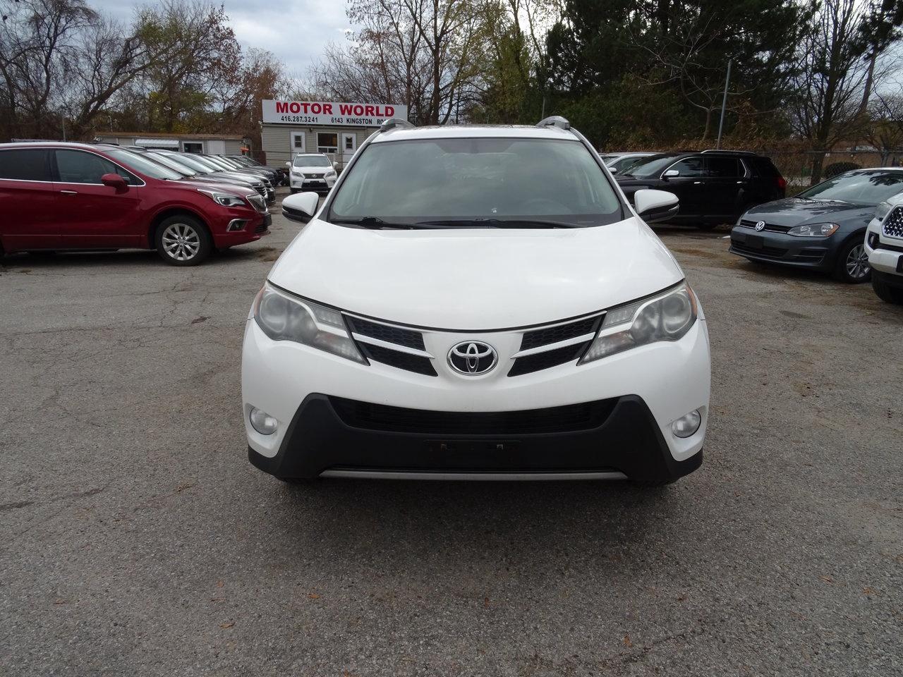 2015 Toyota RAV4 XLE - Photo #3