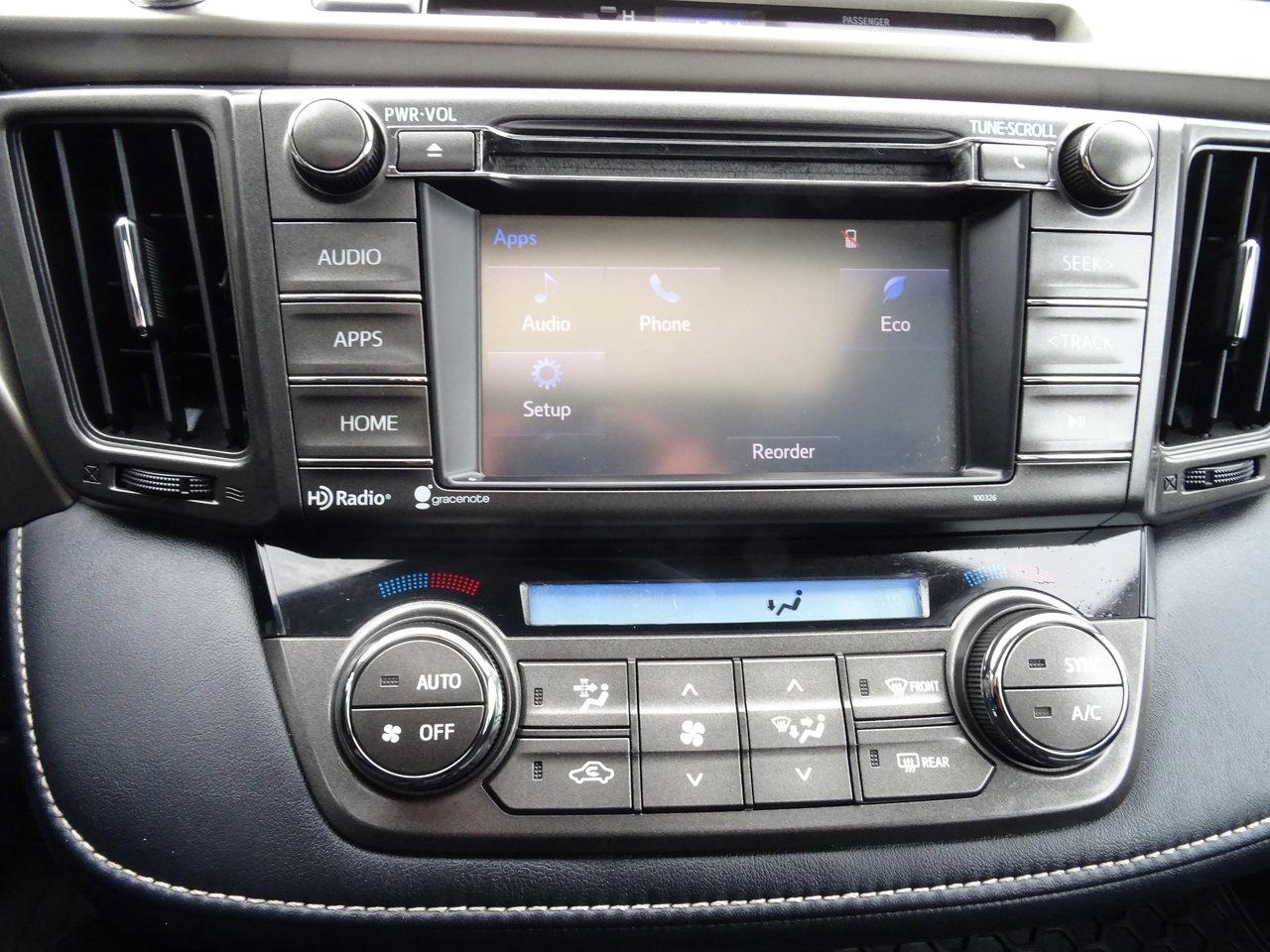 2015 Toyota RAV4 XLE - Photo #15