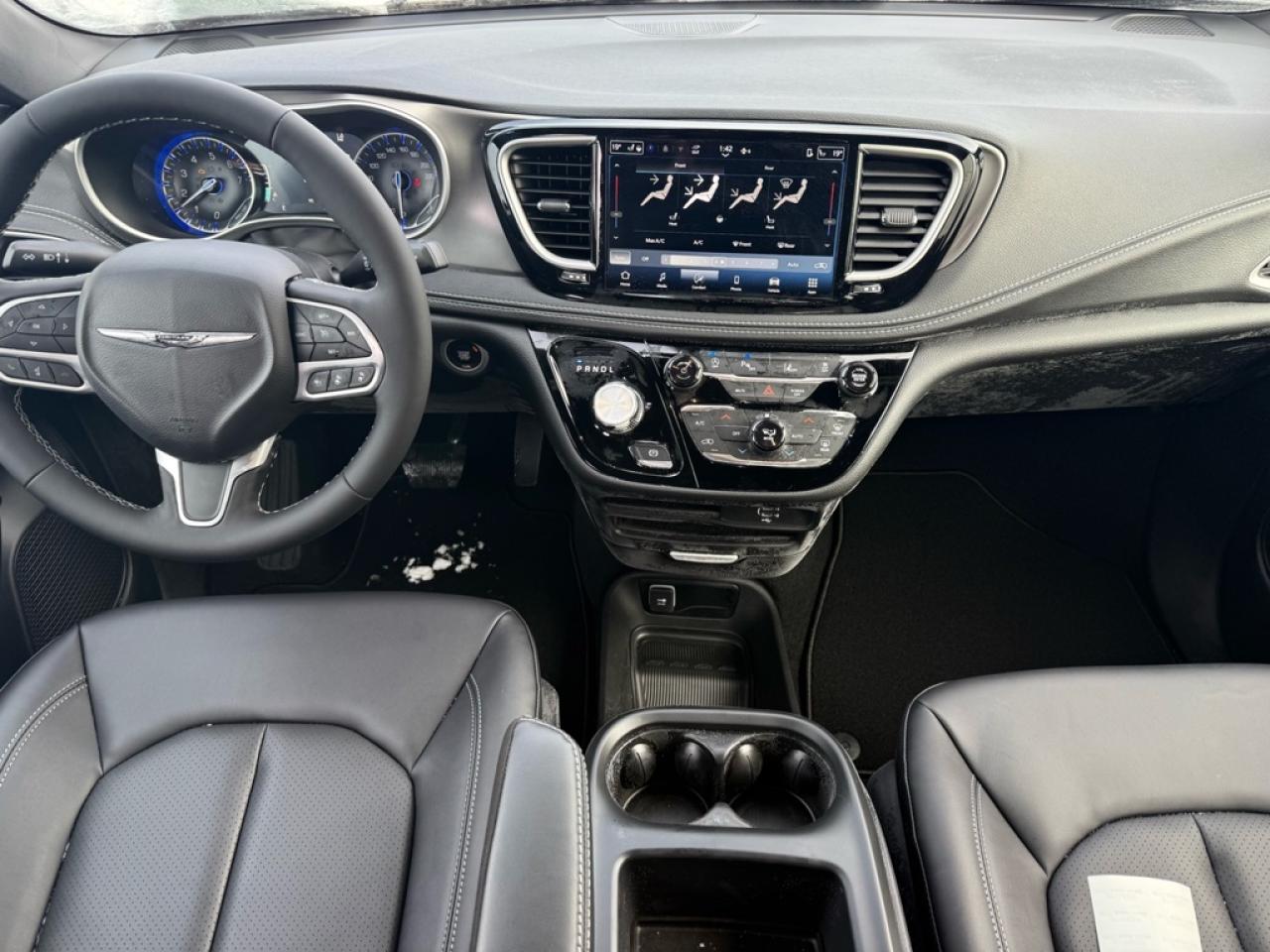 2026 Chrysler Pacifica Select  - Apple CarPlay - $159.40 /Wk Photo