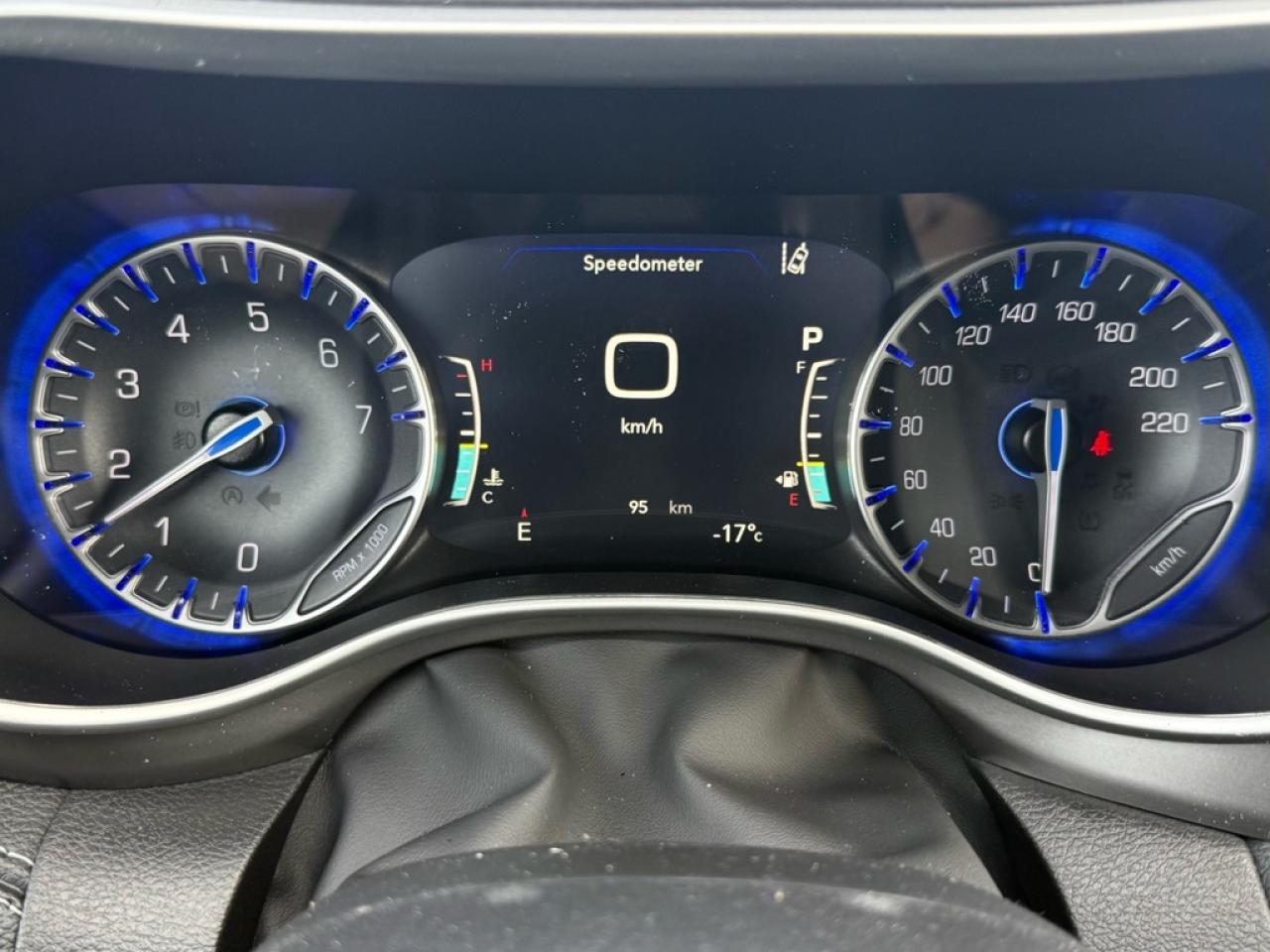 2026 Chrysler Pacifica Select  - Apple CarPlay - $159.40 /Wk Photo