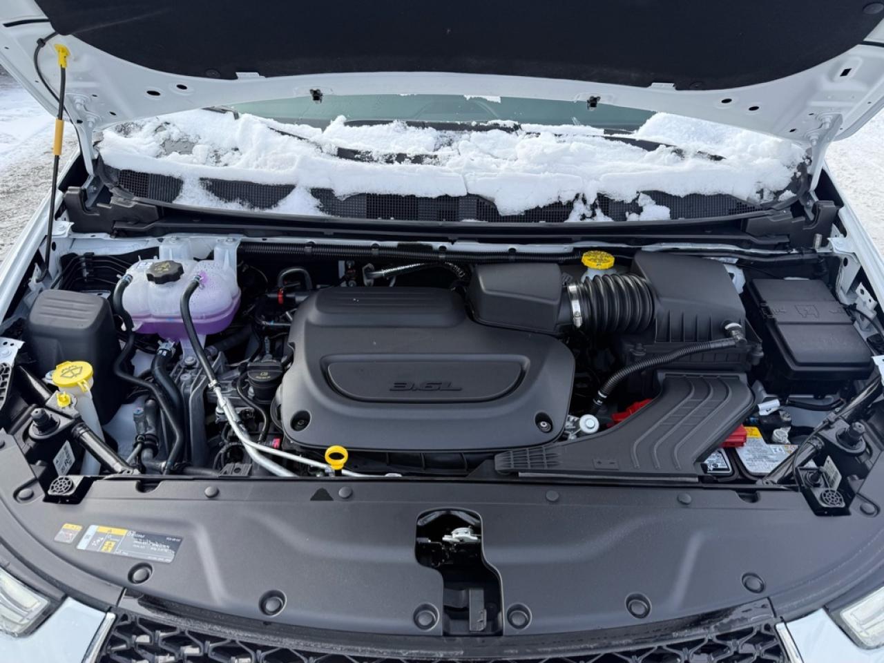 2026 Chrysler Pacifica Select  - Apple CarPlay - $159.40 /Wk Photo