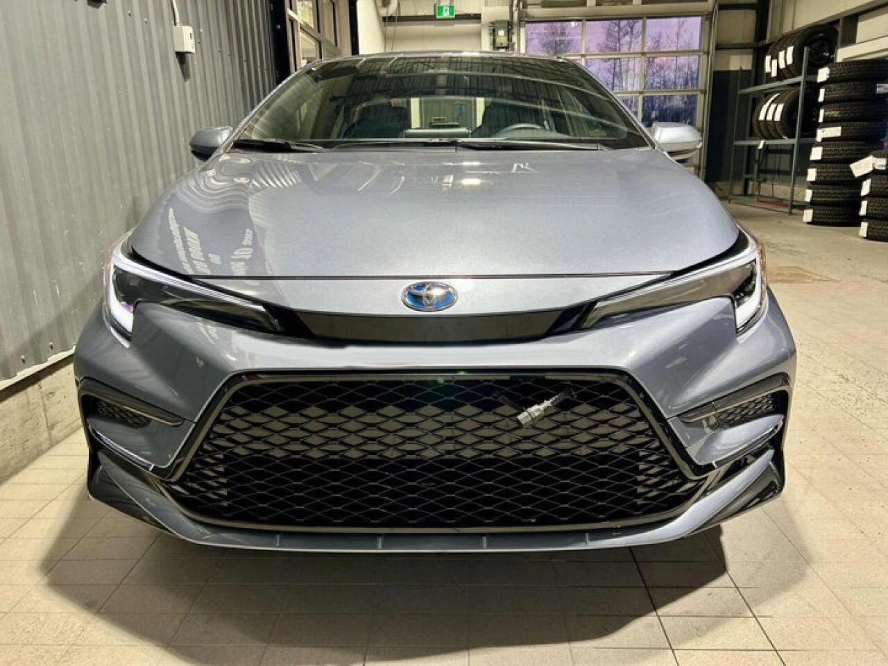 2024 Toyota Corolla Hybrid XSE - Photo #3