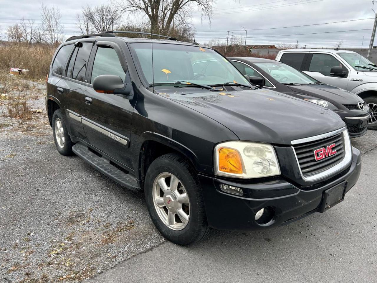 2004 GMC Envoy SLT Photo2