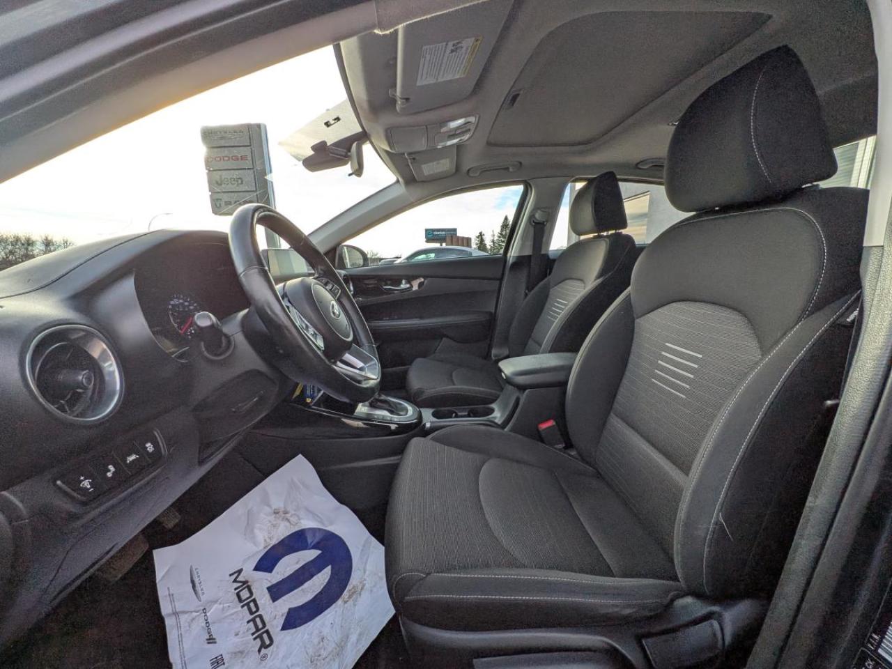 2021 Kia Forte EX IVT Photo