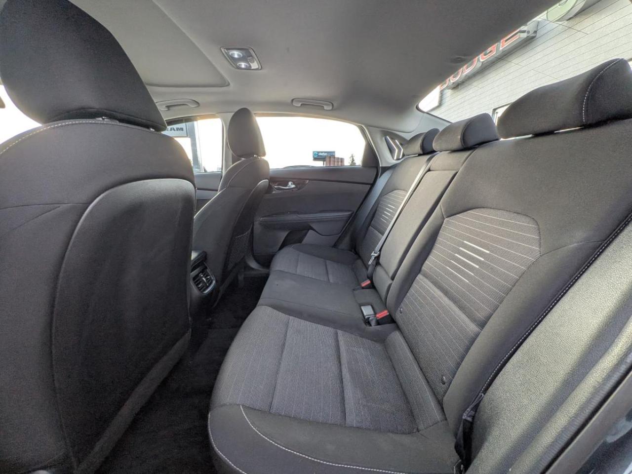 2021 Kia Forte EX IVT Photo