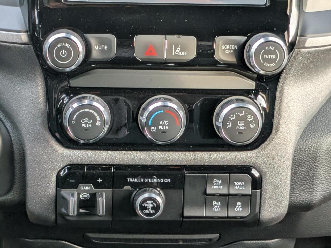 2026 RAM 1500 Warlock 4x4 Crew Cab 5'7" Box Photo