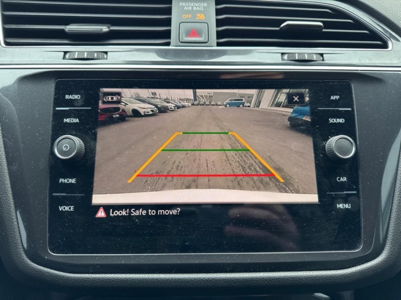 2022 Volkswagen Tiguan Comfortline R-Line Black Edition Photo