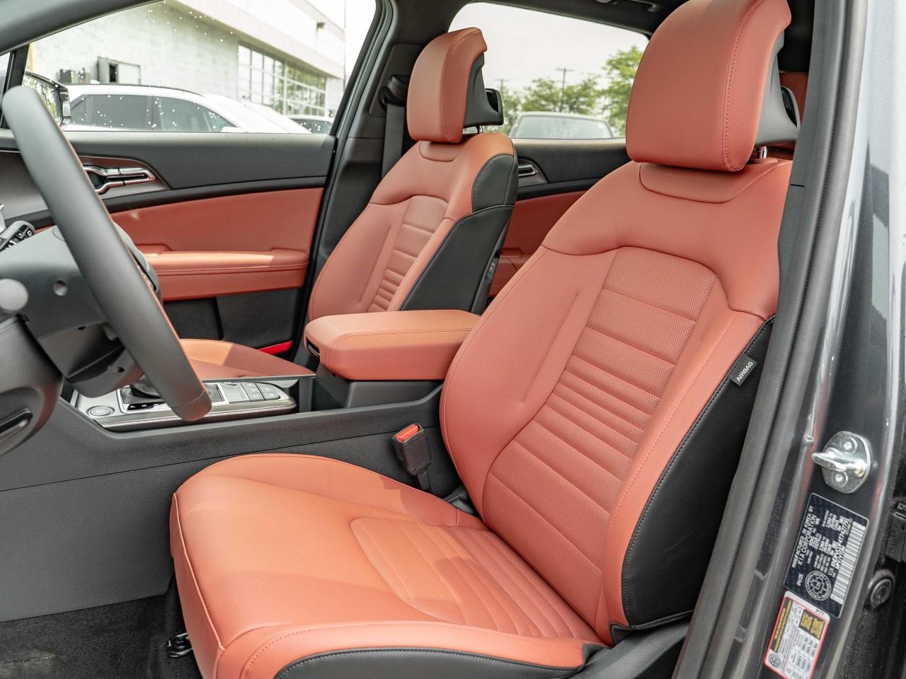 2026 Kia Sportage EX Premium AWD w/Red Interior Photo