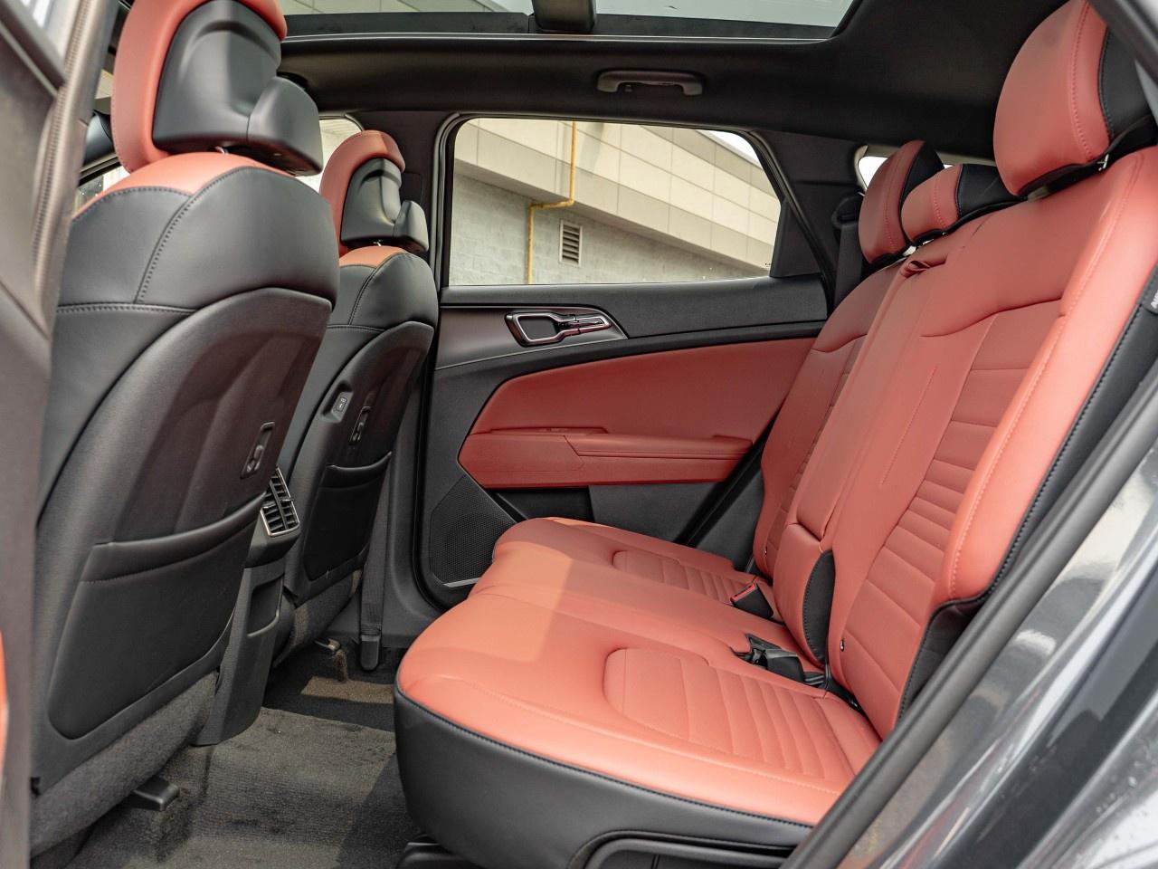 2026 Kia Sportage EX Premium AWD w/Red Interior Photo