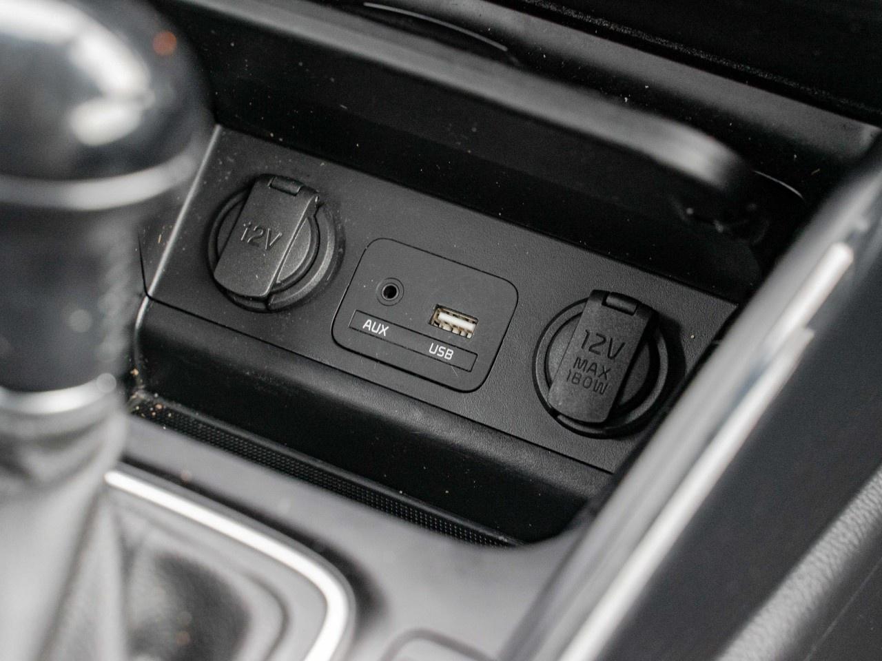 2017 Kia Rondo 4dr Wgn Auto EX Photo